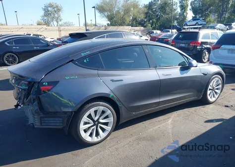 2023 Tesla Model 3 Rear-Wheel Drive z USA, uszkodzony, nr VIN 5YJ3E1EAXPF687487